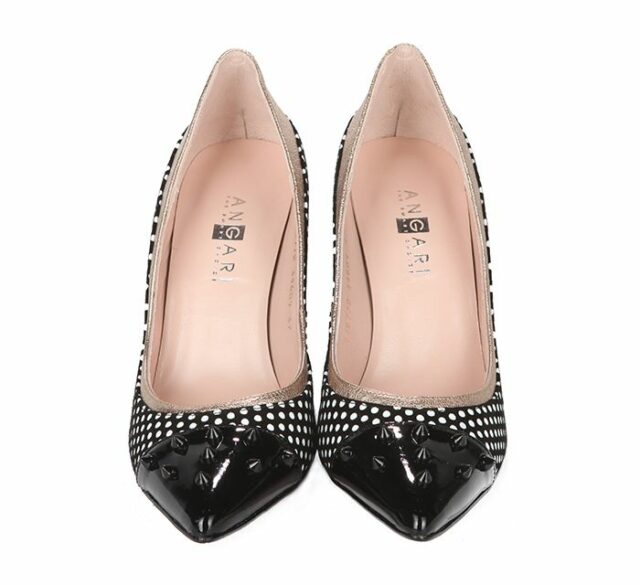 Zapatos Stiletto Charol Negro Topos Tachas Angari Shoes.