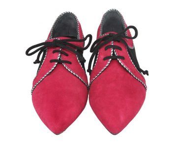 zapatos de vestir planos color burdeos fabricados en ante