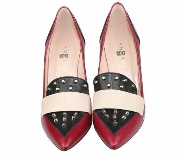 zapatos de mujer tachuelas burdeos